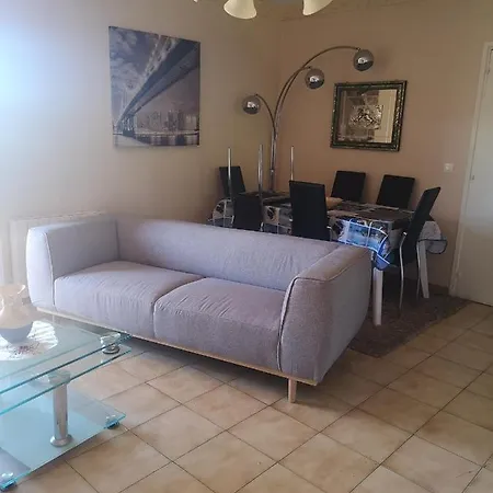 Les Logis De L'aqueduc Apartamento *